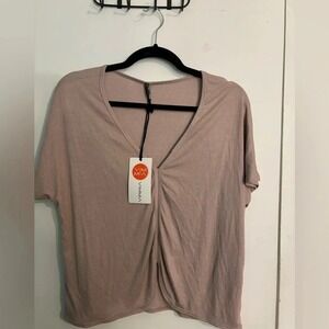 NWT Womens Vimmia Short sleeve 95/5‎ viscose/spandex ribbed crop tee size Small